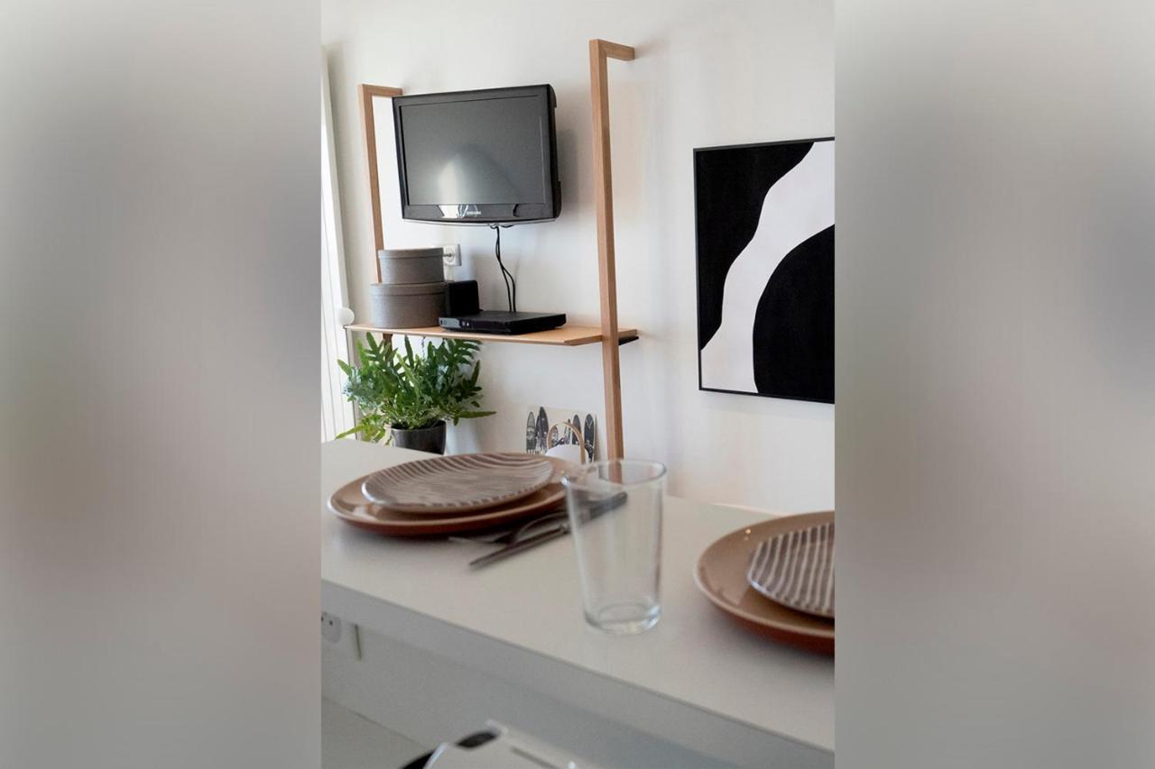 Appartement Nouvelle Vague Modern Ocean View W Balcony - Swimming Pool